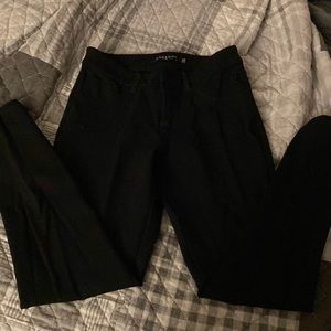 Black skinny ponte pants!